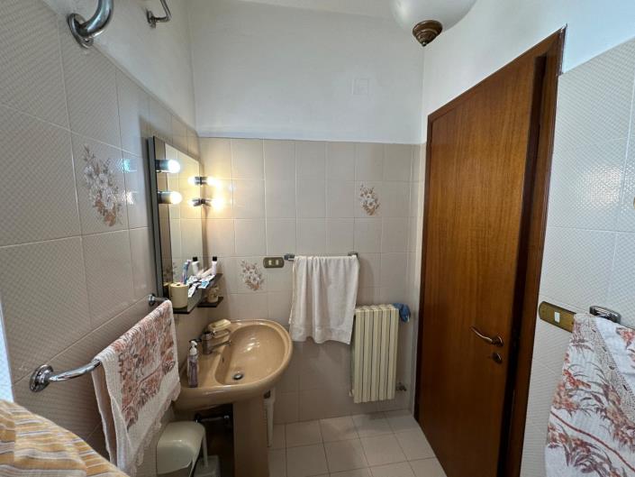 Image No.27-Maison de ville de 3 chambres à vendre à Salle