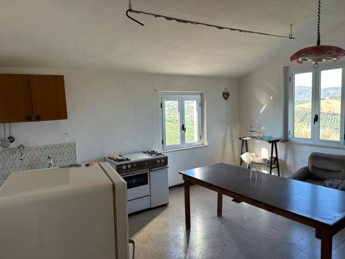 Image No.17-Propriété de 3 chambres à vendre à Cellino Attanasio