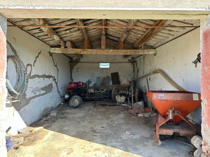 Image No.28-Propriété de 3 chambres à vendre à Cellino Attanasio