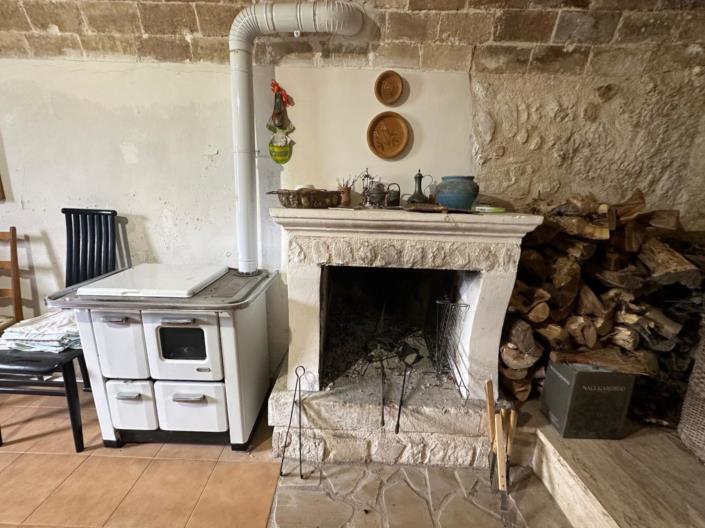 Image No.9-2 Bed Townhouse for sale