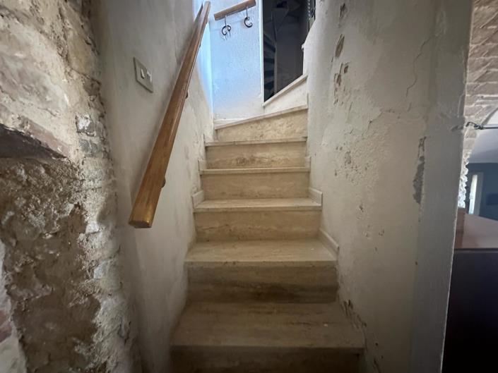 Image No.10-2 Bed Townhouse for sale