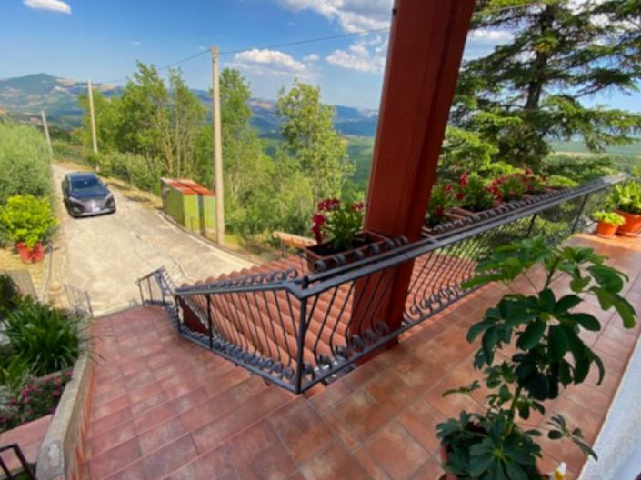 Image No.1-3 Bed Property for sale
