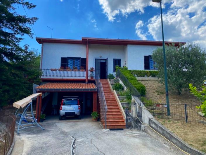 Image No.2-3 Bed Property for sale