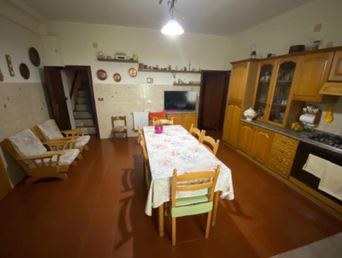 Image No.9-3 Bed Property for sale