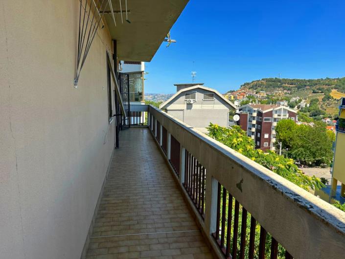 Image No.26-2 Bed Apartment for sale