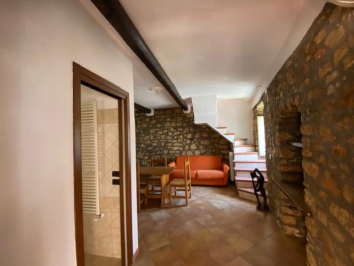 Image No.4-2 Bed Property for sale