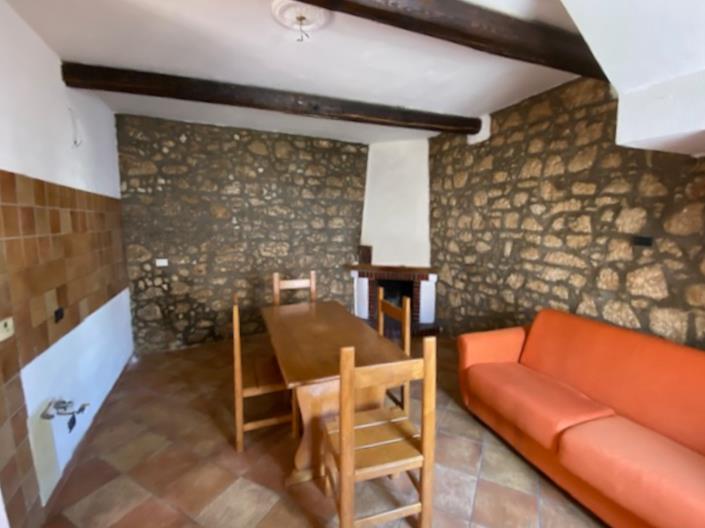 Image No.8-2 Bed Property for sale