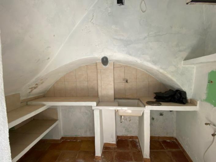 Image No.14-2 Bed Property for sale