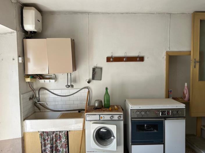 Image No.7-2 Bed House for sale