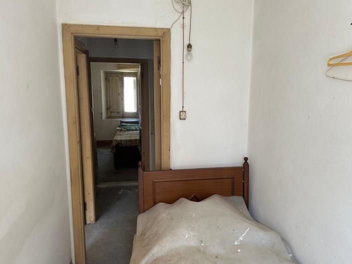 Image No.23-2 Bed House for sale