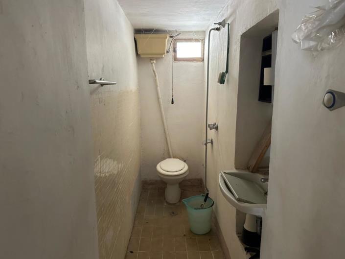 Image No.24-2 Bed House for sale