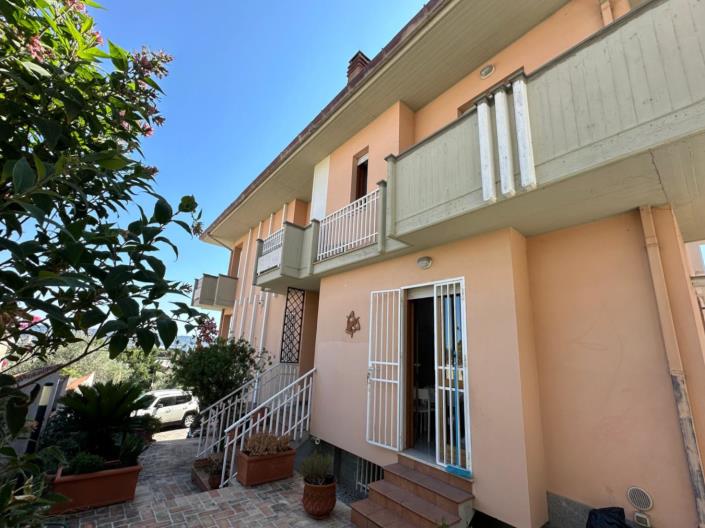 Image No.7-3 Bed House/Villa for sale