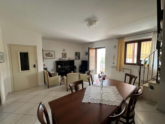 Image No.10-Villa / Détaché de 4 chambres à vendre à Atri