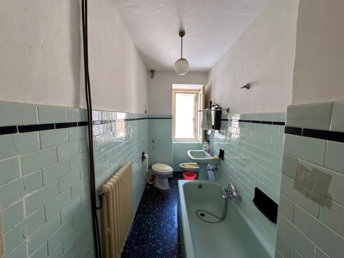 Image No.14-2 Bed House for sale