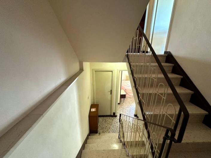 Image No.16-2 Bed House for sale