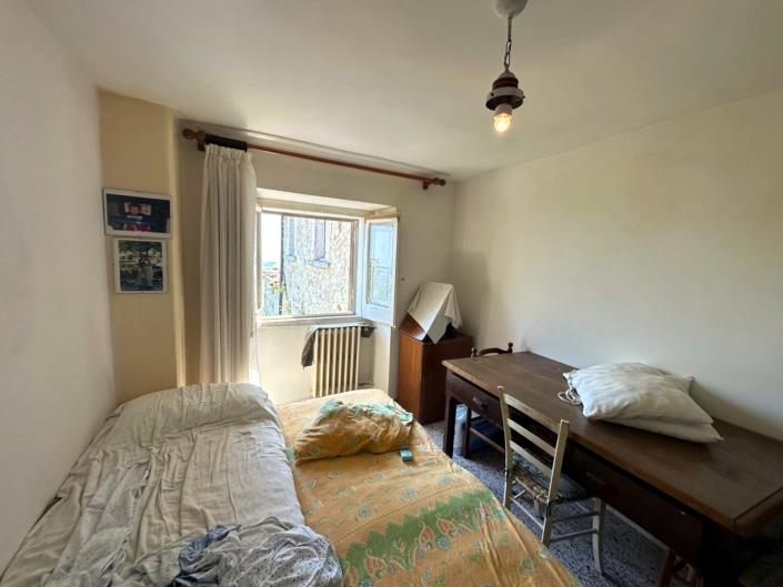 Image No.17-2 Bed House for sale