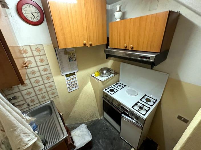 Image No.25-2 Bed House for sale