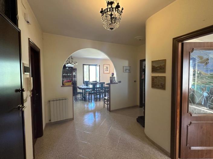 Image No.11-2 Bed Property for sale