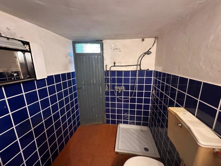 Image No.25-2 Bed Property for sale