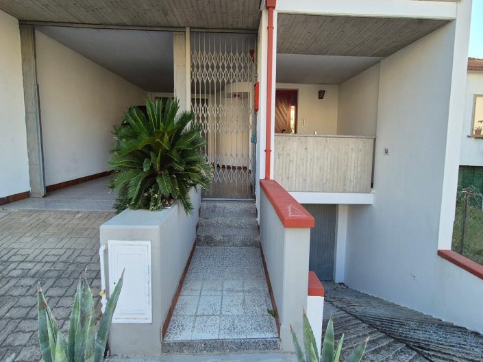 Image No.3-5 Bed House for sale