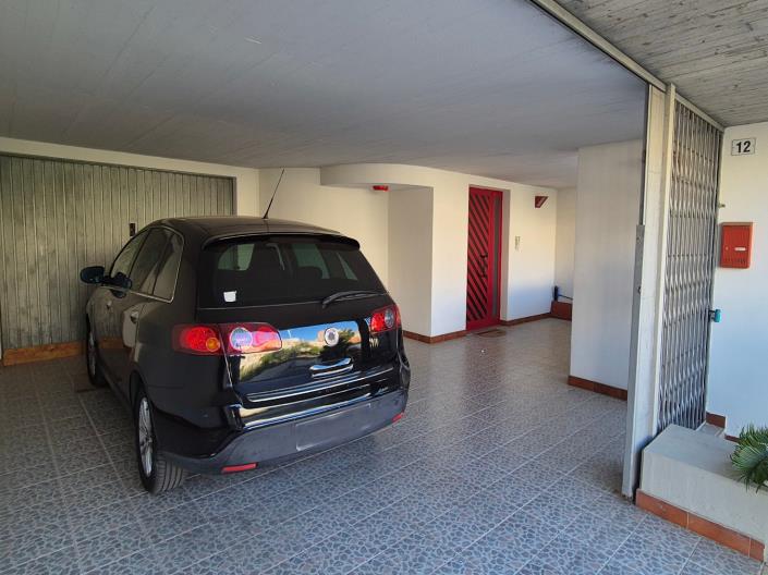 Image No.4-5 Bed House for sale