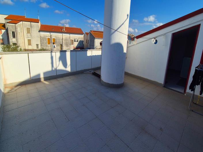 Image No.28-5 Bed House for sale