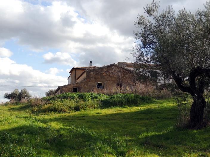 Image No.13-2 Bed Property for sale