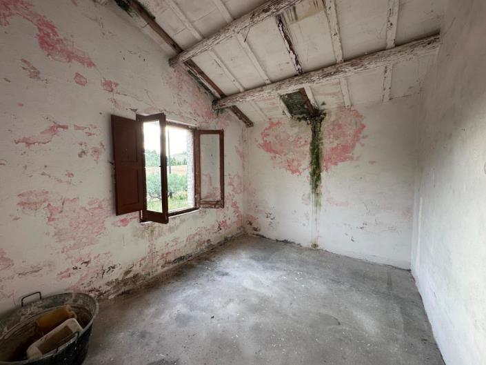 Image No.21-2 Bed Country House for sale