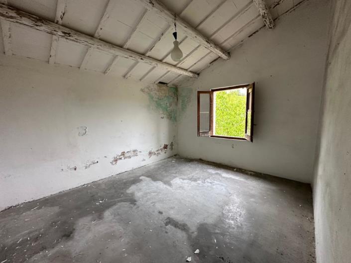 Image No.24-2 Bed Country House for sale