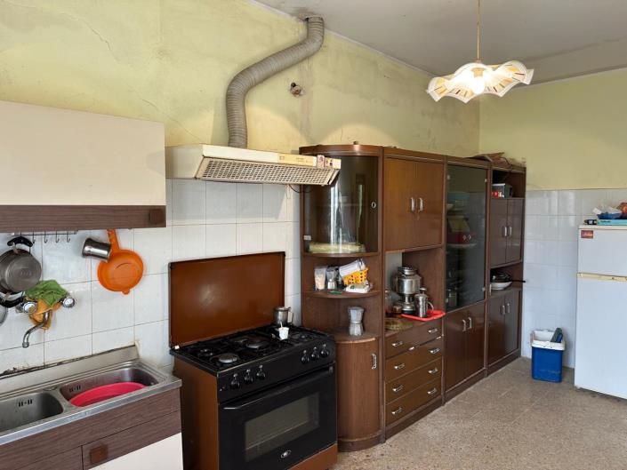 Image No.14-4 Bed Cottage for sale