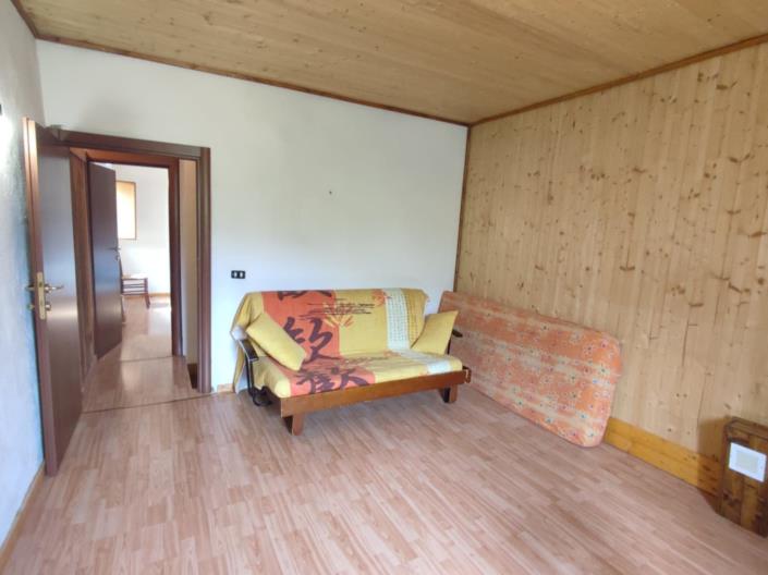 Image No.18-2 Bed Property for sale