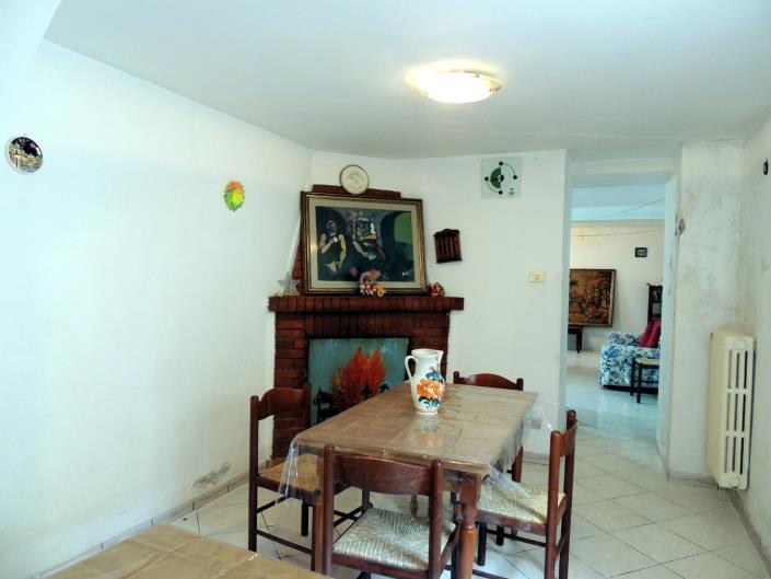 Image No.6-Maison de 3 chambres à vendre à San Valentino in A.C.