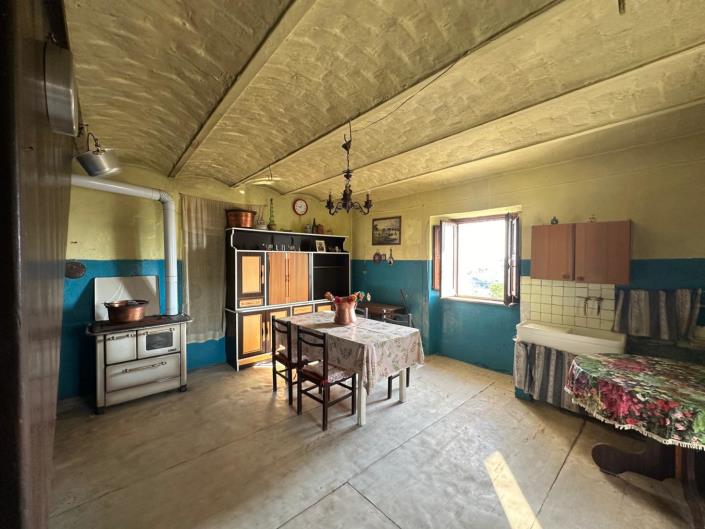 Image No.13-1 Bed Country Property for sale