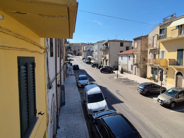 Image No.8-2 Bed House for sale