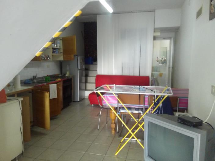 Image No.5-2 Bed House for sale