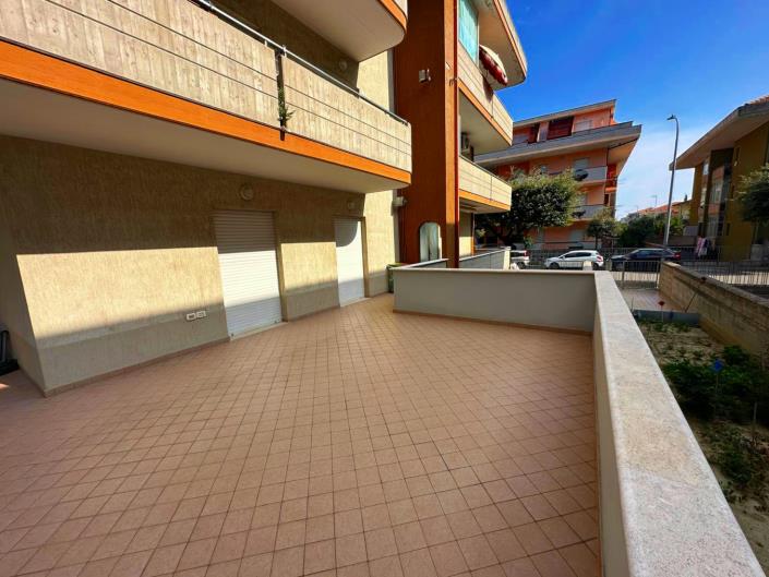 Image No.11-Appartement de 3 chambres à vendre à Martinsicuro