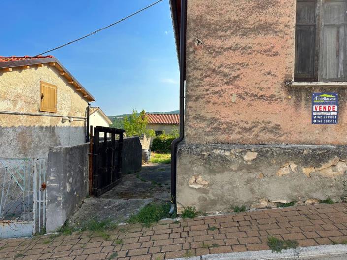 Image No.4-Cottage for sale