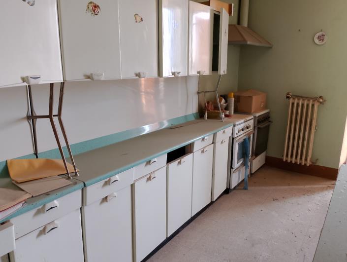 Image No.10-5 Bed Property for sale