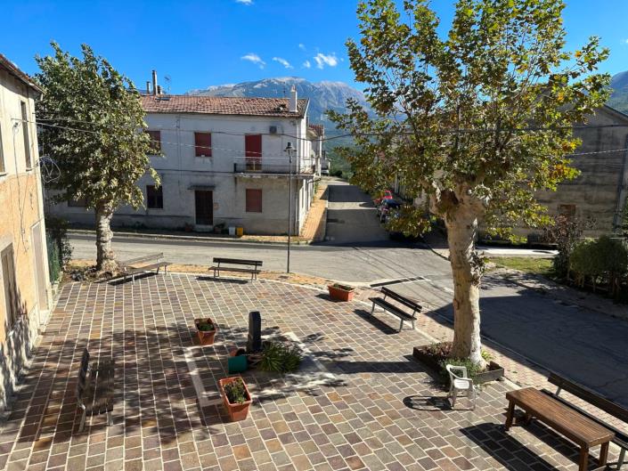 Image No.4-3 Bed Townhouse for sale