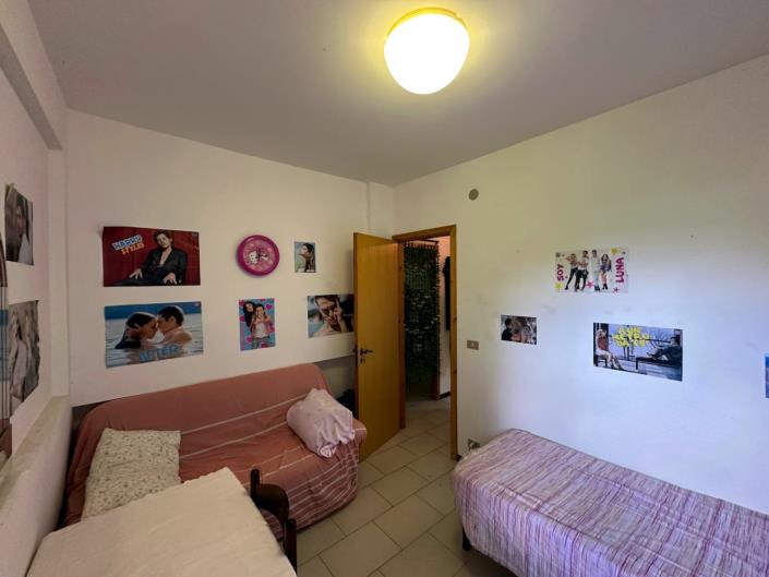 Image No.15-2 Bed Apartment for sale