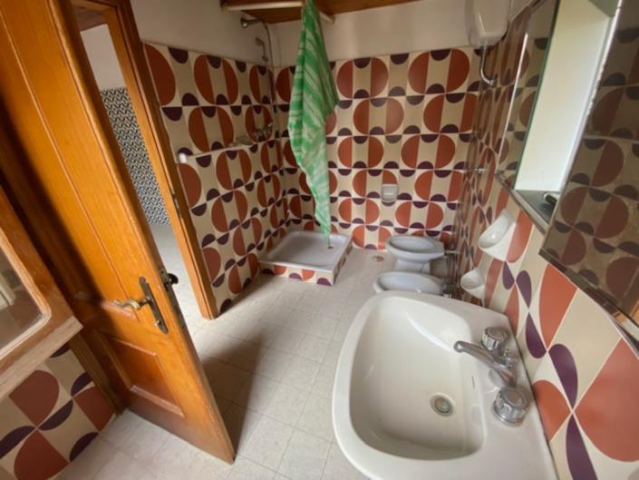 Image No.9-4 Bed Apartment for sale