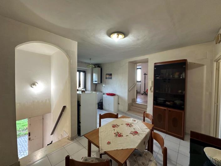 Image No.8-2 Bed Townhouse for sale