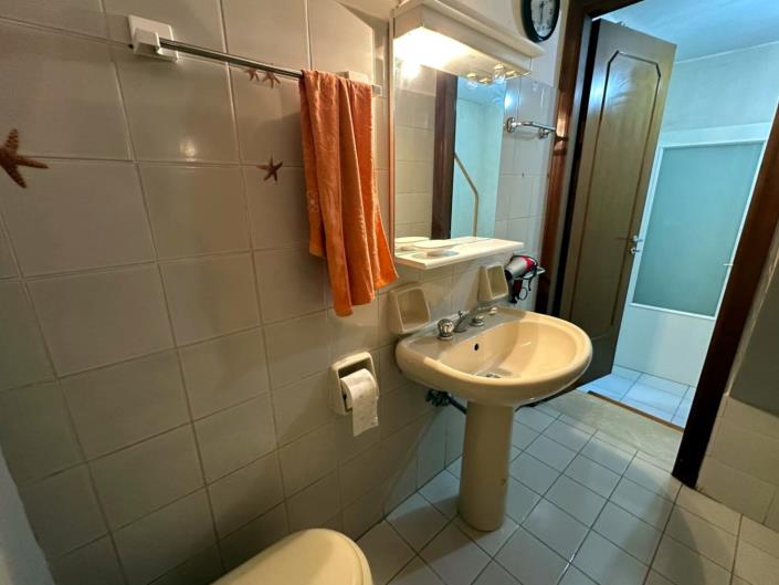 Image No.15-2 Bed Townhouse for sale