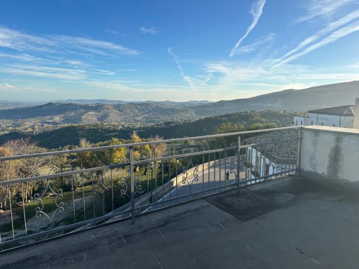 Image No.24-2 Bed Townhouse for sale