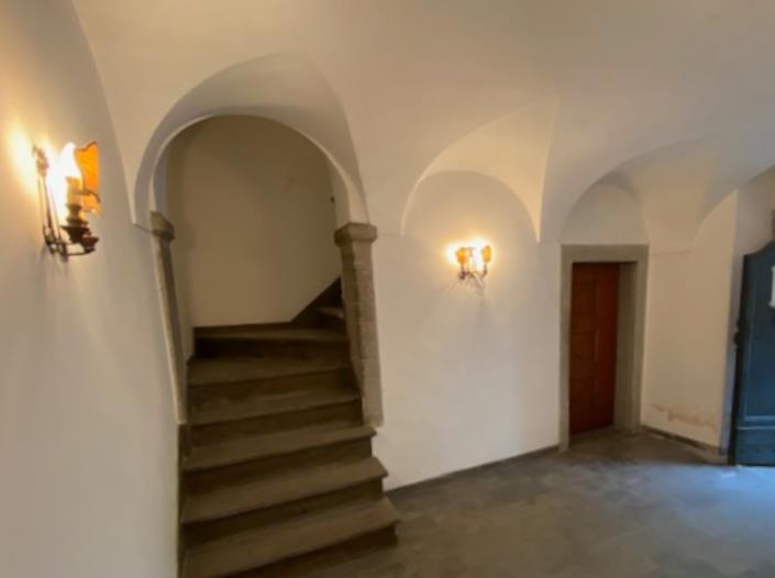 Image No.2-4 Bed Apartment for sale