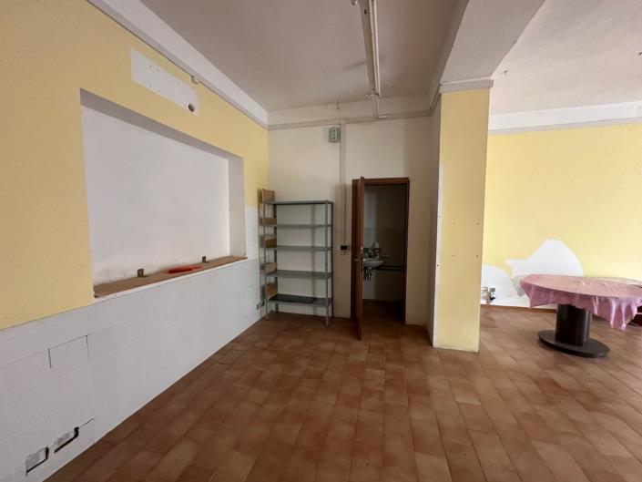 Image No.5-Commercial à vendre à Roccamorice