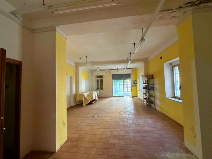 Image No.13-Commercial à vendre à Roccamorice