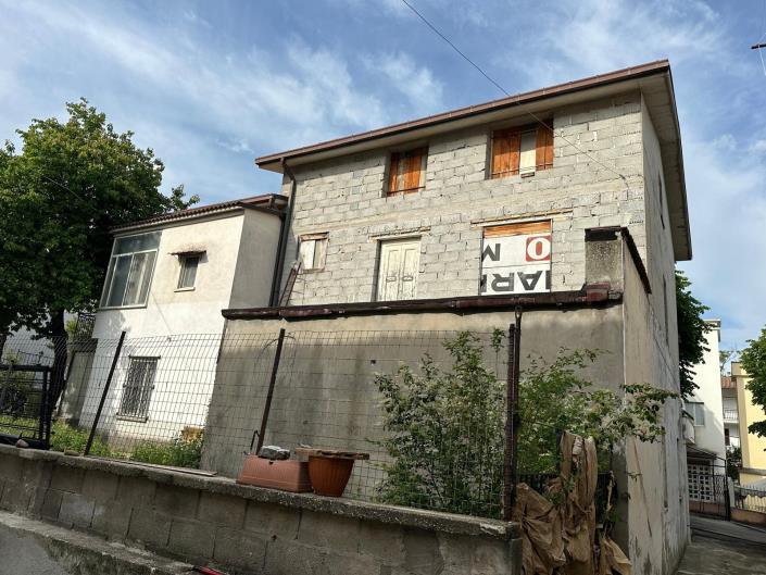 Image No.15-Commercial à vendre à Roccamorice