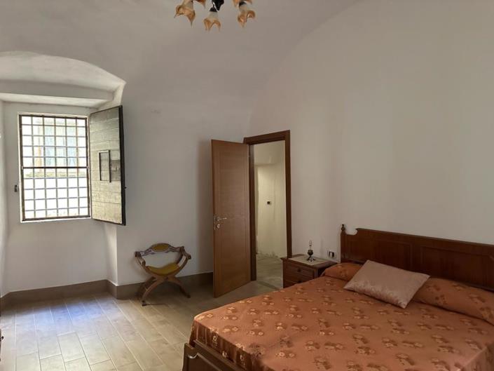 Image No.11-1 Bed Apartment for sale