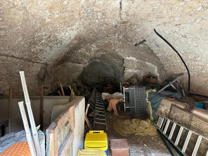 Image No.36-2 Bed House for sale